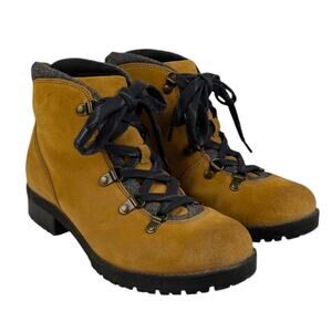 Clarks Faralyn Alpha Hiking Boots EUC $110 Size 8.5M    S3244
